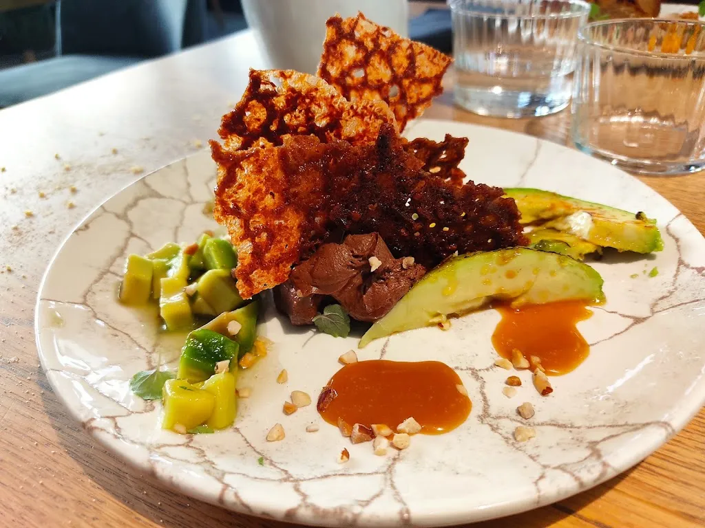 Claude Meunier_MA CABANE SUR LE PORT_Capbreton_review