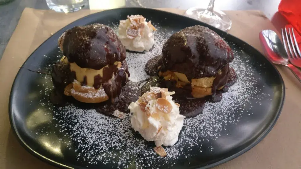 Lou Tiap restaurant in Saubion