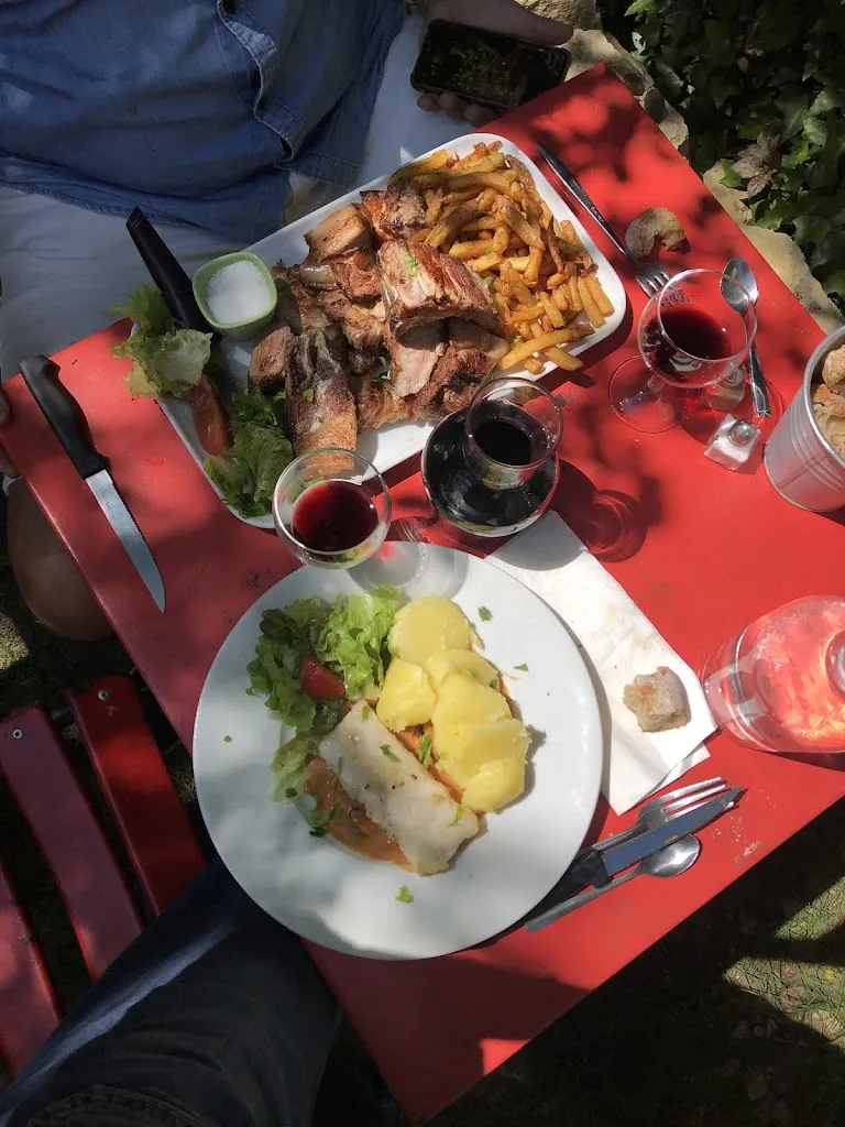 Murielle Naboulet_La Guinguette de la Roche_Marsac-sur-l'Isle_review