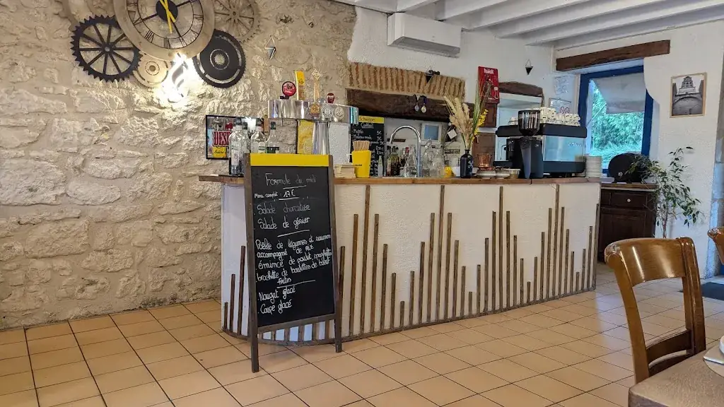 Dj-nico DiscoNico_Logis Hôtel l'Authentique_Razac-sur-l'Isle_review