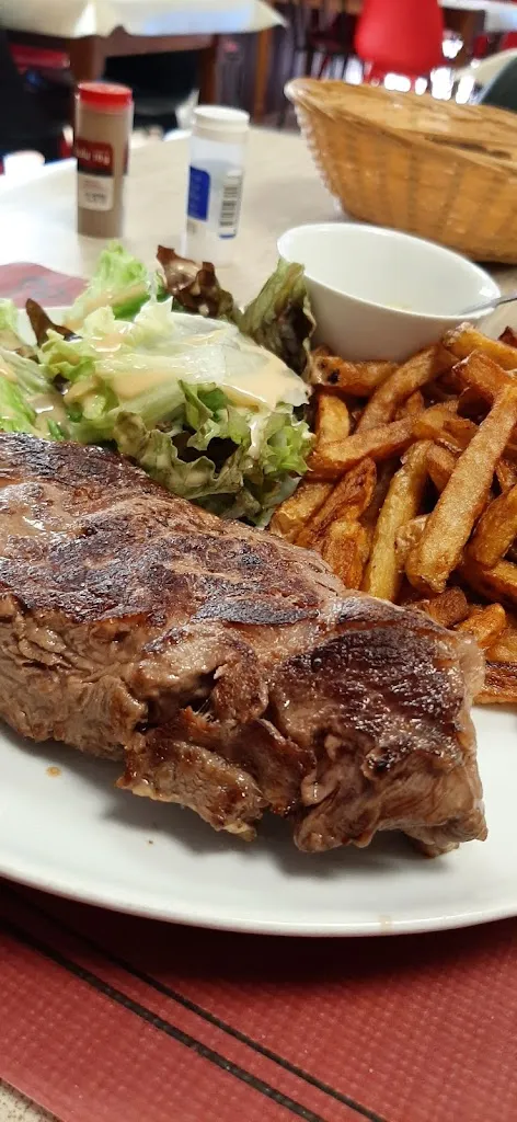 Menu_Café Chez Bébert Restaurant_Montrem_image_7