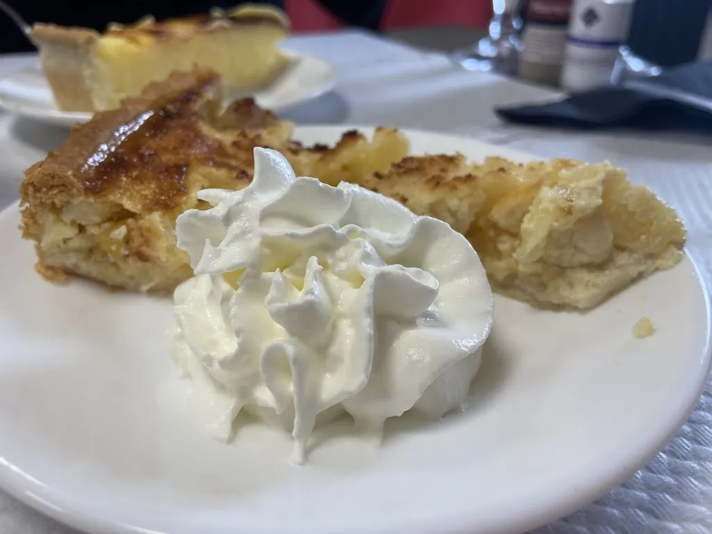 JM AC (solar gratis)_Café Chez Bébert Restaurant_Montrem_review