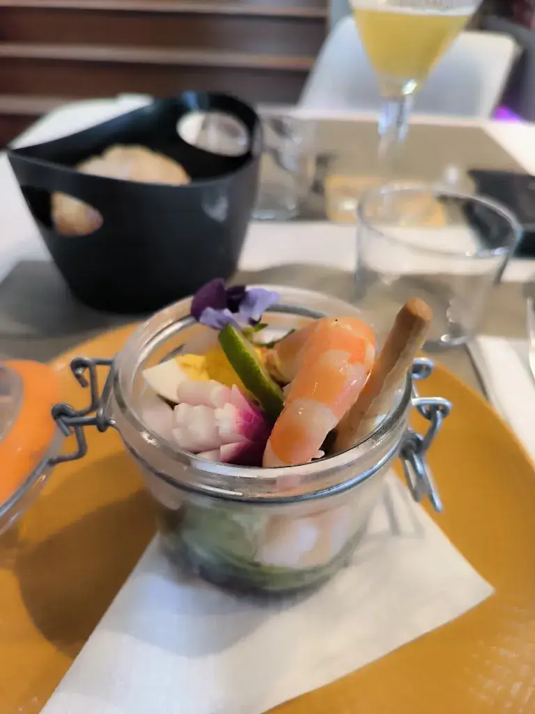 Siven RAMAYE_Club House au 19_Marsac-sur-l'Isle_review