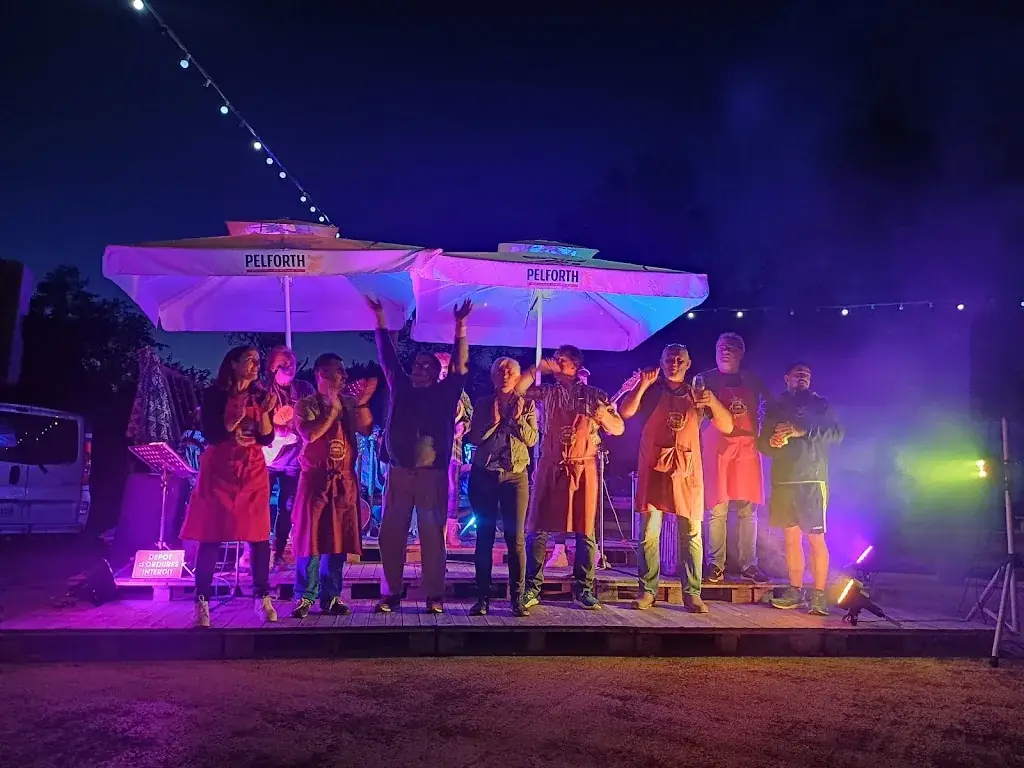 En Avant Guinguette Marsac sur l'Isle 24 restaurant in Marsac-sur-l'Isle