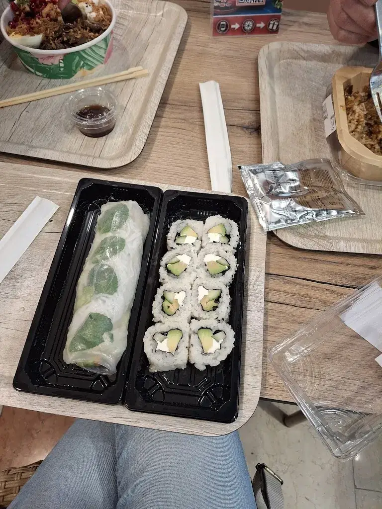 Celine Degaugue_Tao Tao_Marsac-sur-l'Isle_review