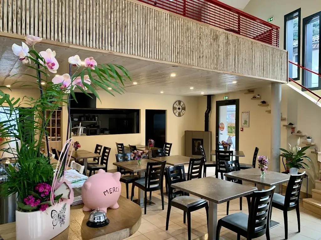 Bistrot du Pont Restaurant in Pont-de-Labeaume