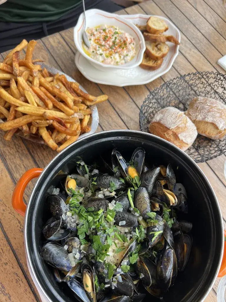 Monique Lesieur_Diego - Arcachon_Arcachon_recensione