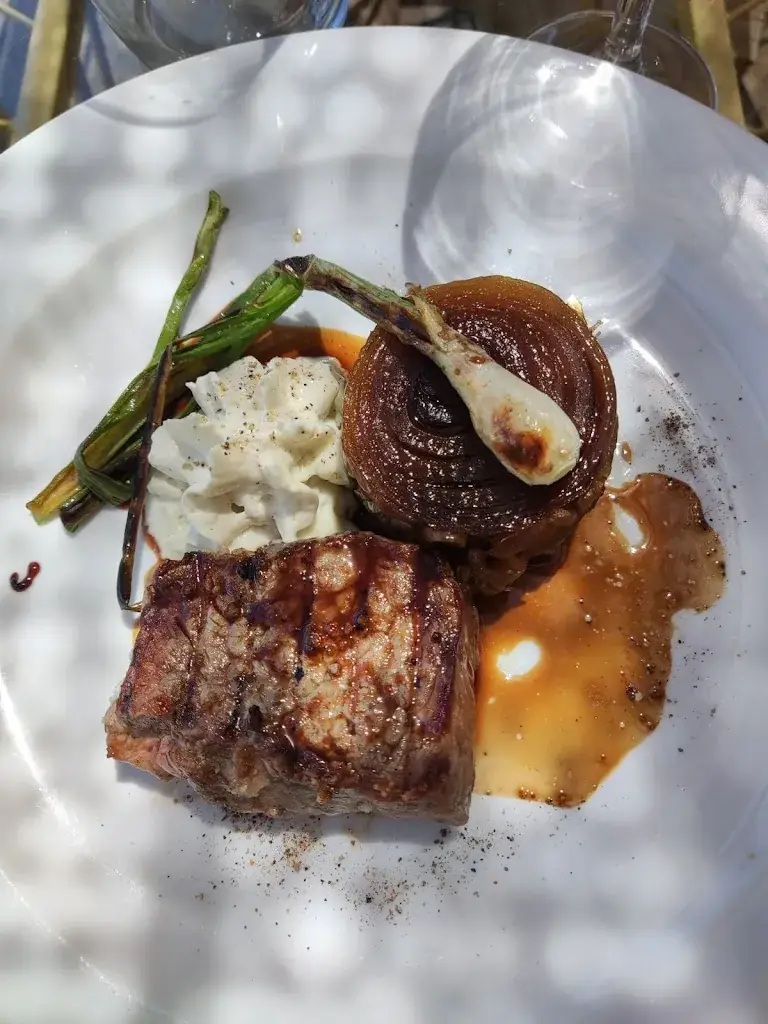 LE NID DANS LA PIERRE_Rocles_slider_image_3