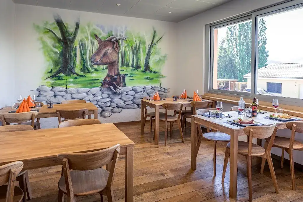 Café Restaurant de l'Ourson_Mouret_slider_image_1