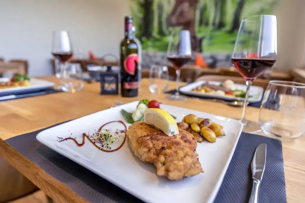 Café Restaurant de l'Ourson_Mouret_slider_image_2