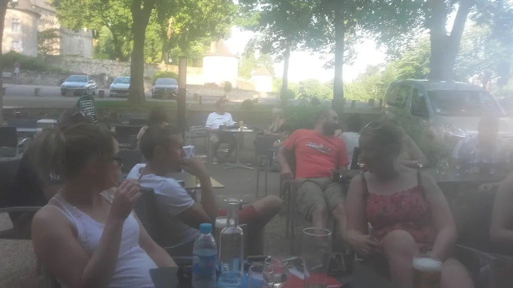 pj Murphy_Bar Brasserie Les Remparts Pompadour_Arnac-Pompadour_review