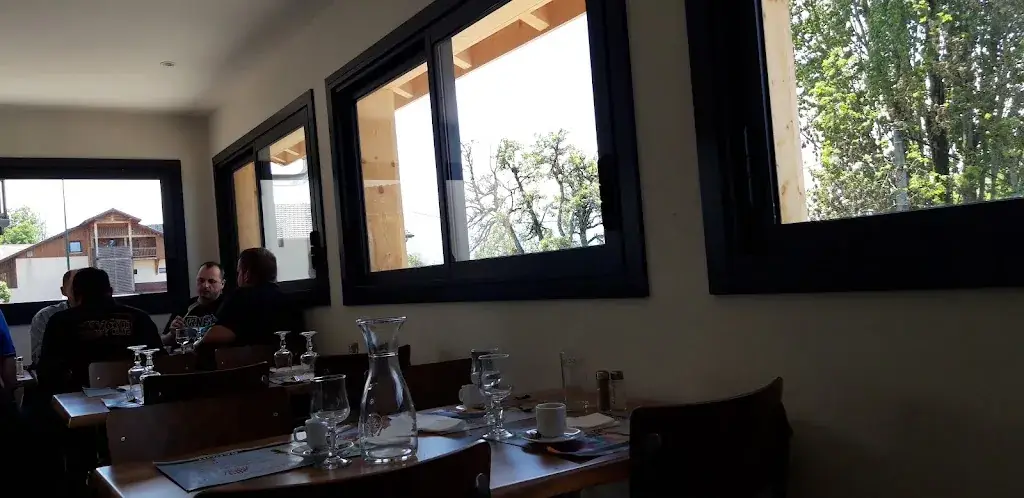 Philippe Puvilland_Chez la Duche_Faucigny_review