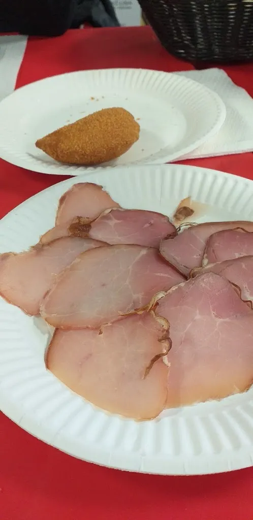 la “Louve”_La Boîte à Tout - Épicerie/Bar & Restauration Portugaise_Bâtie-Montgascon_review