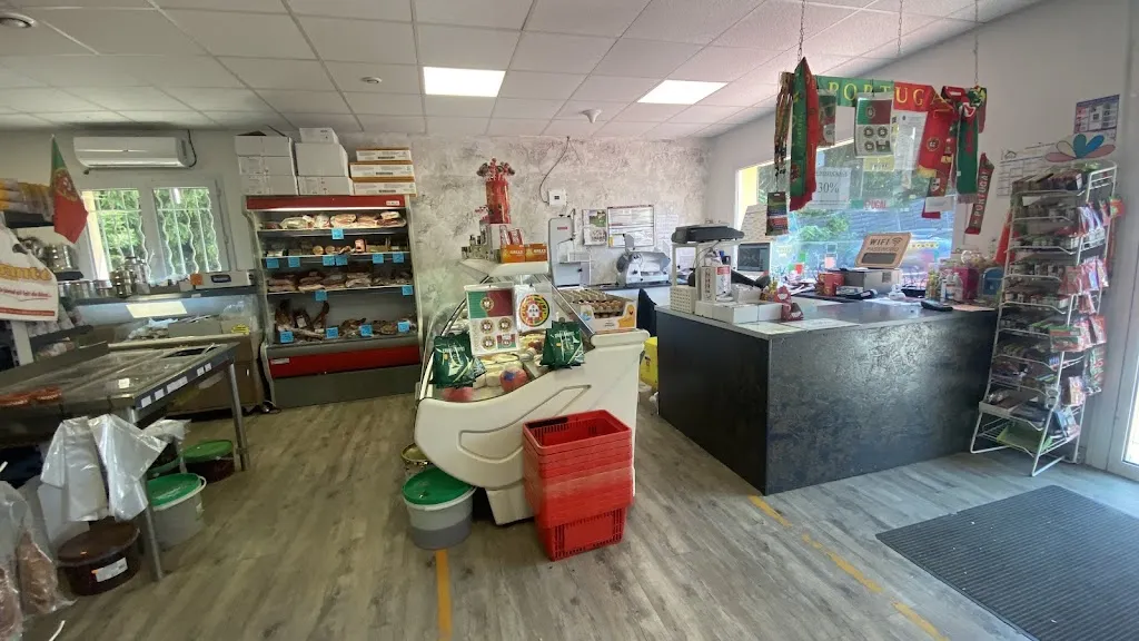 POSTIGA Rodolfo_La Boîte à Tout - Épicerie/Bar & Restauration Portugaise_Bâtie-Montgascon_review