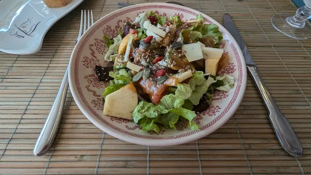 K E_Au Coin Cosy_Arthez-de-Béarn_review