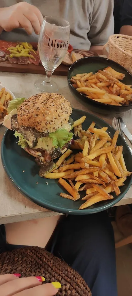 Maeva Malou_La Pie René_Morlanne_review