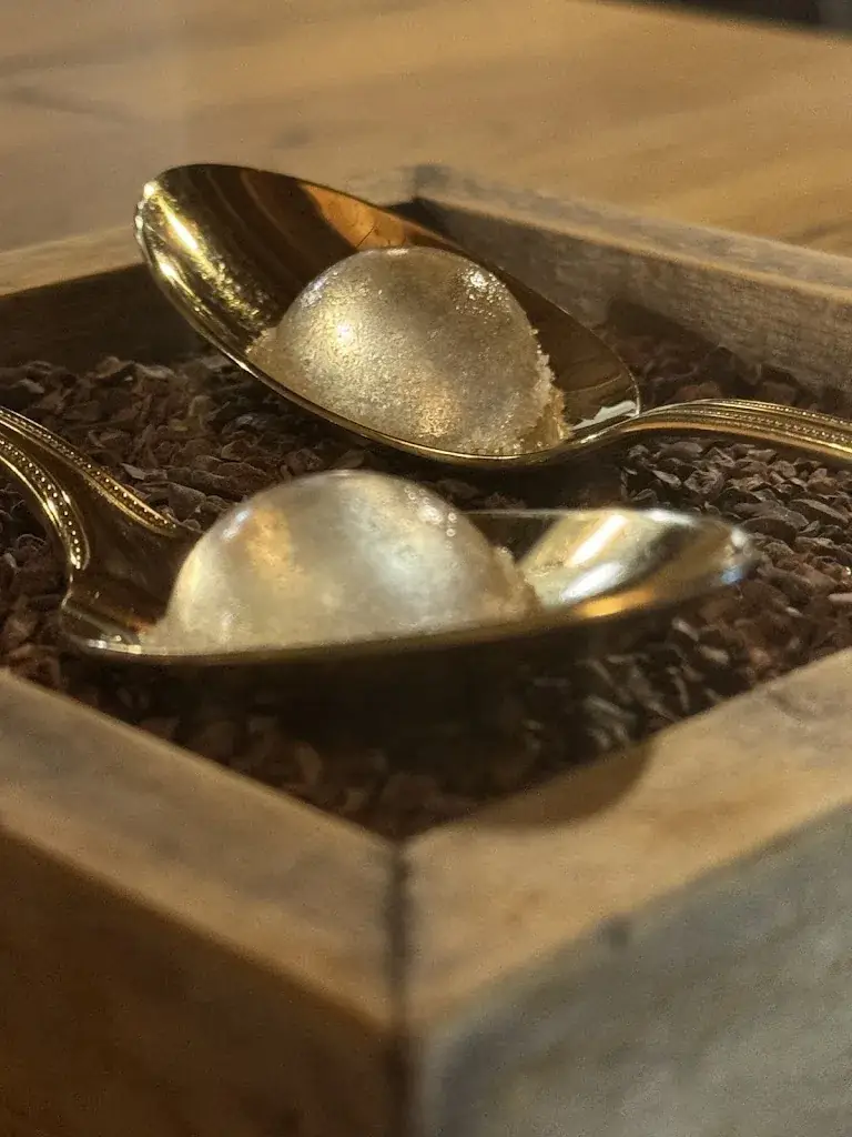 Derrick_Nomade restaurant_Labarde_review