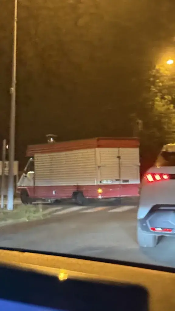 Faustine Roche_Evan's Burgers_Arsac_review