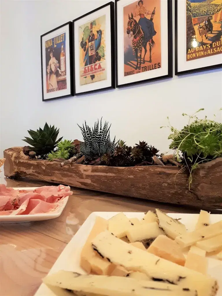 Le Wine Bar Margaux_Margaux-Cantenac_slider_image_2