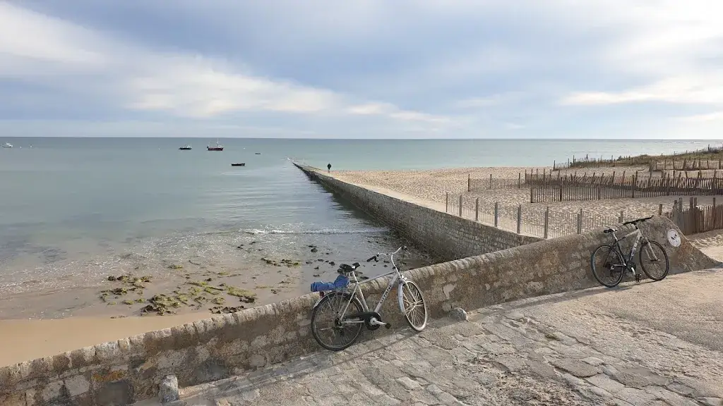 Ron Ganbar_Bar/Restau les Frères de la Côte_Ars-en-Ré_review