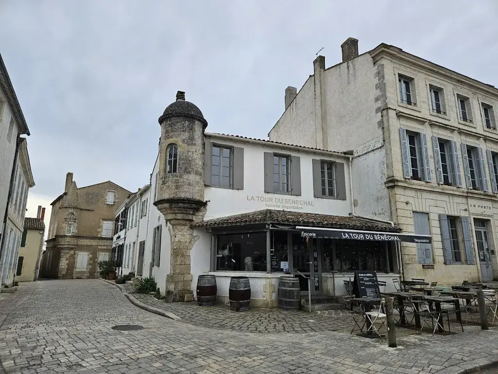 La Tour du Sénéchal_Ars-en-Ré_slider_image_3