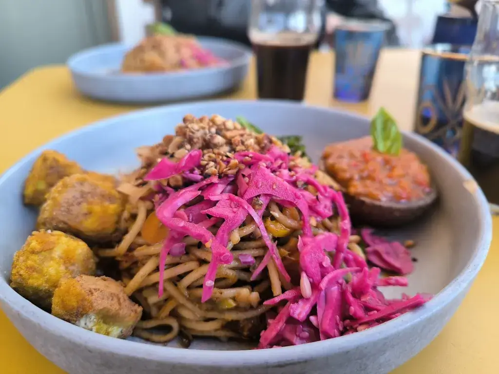 Matahari Food Caravan_Ars-en-Ré_slider_image_3