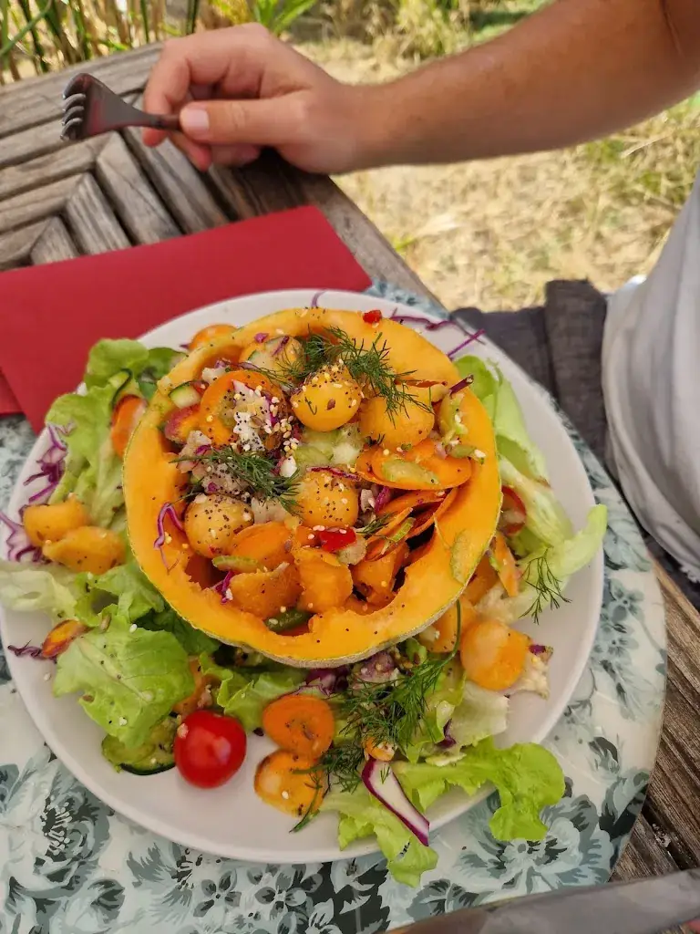 Viviane Sigg_Le Jardin du marché_Ars-en-Ré_review