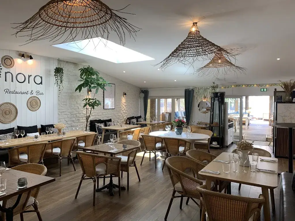 NORA Restaurant Bar restaurant à Couarde-sur-Mer