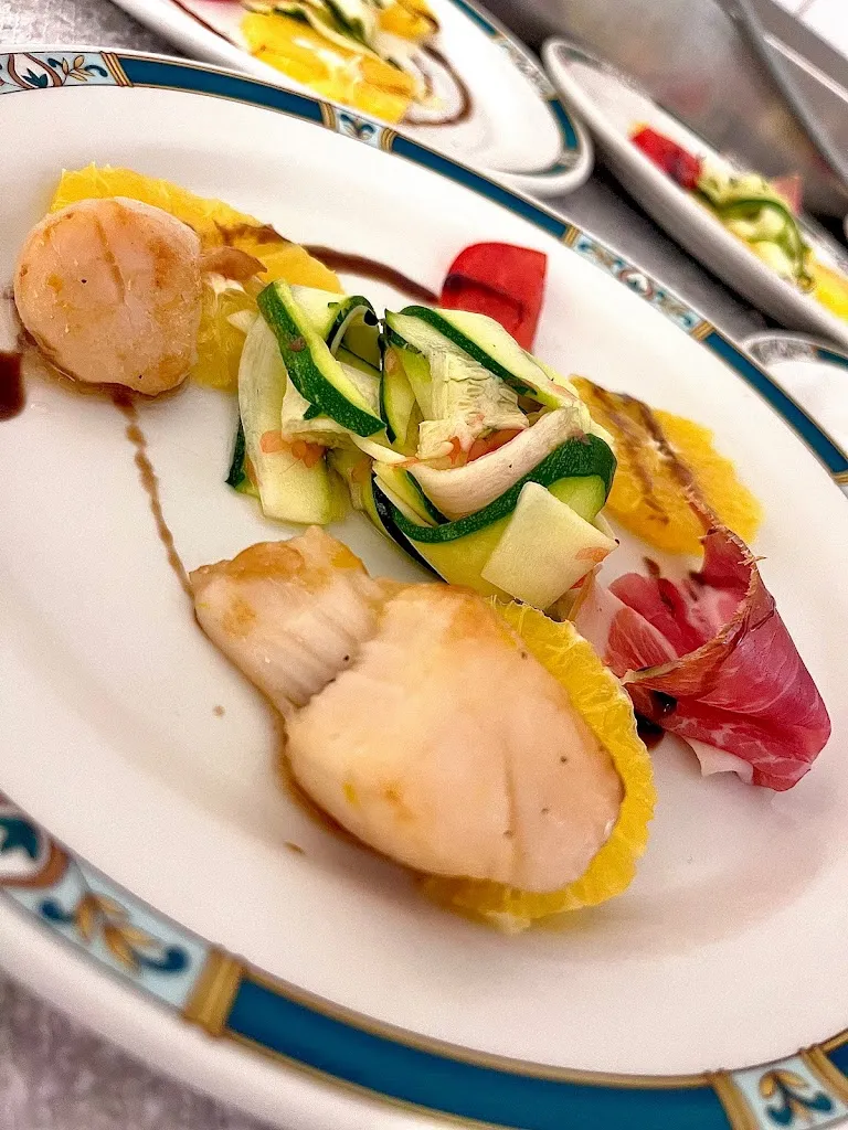 Le Kitch_Artix_slider_image_2