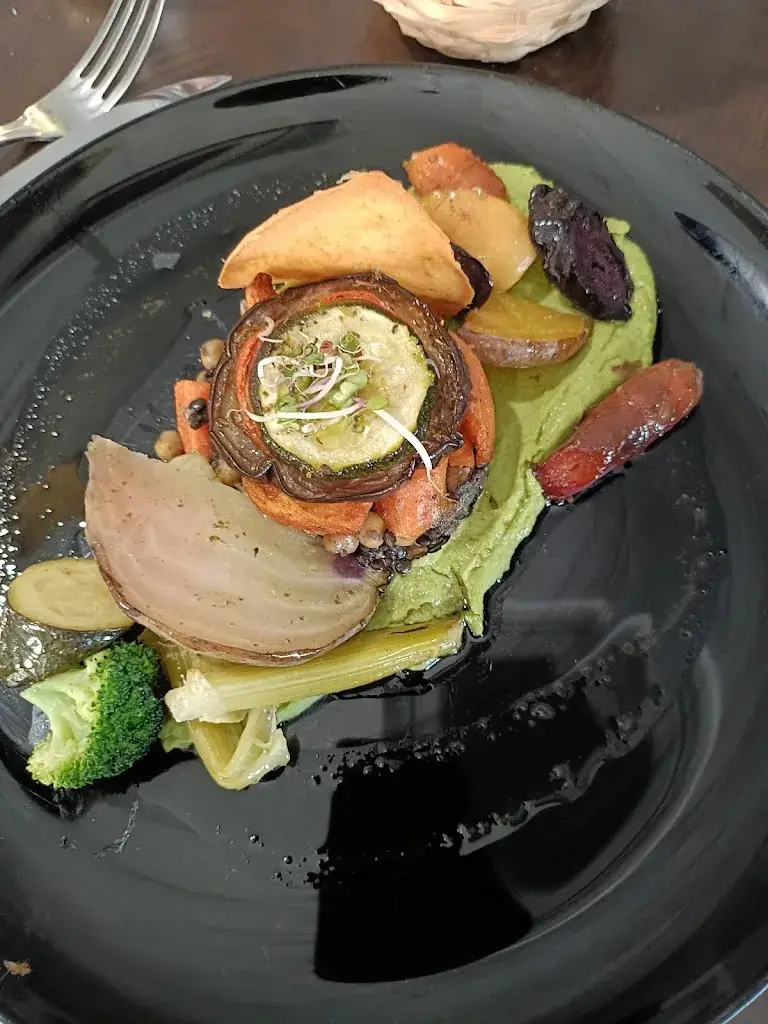 Victoria Santana_L'Ô à la Bouche_Artigues-près-Bordeaux_review