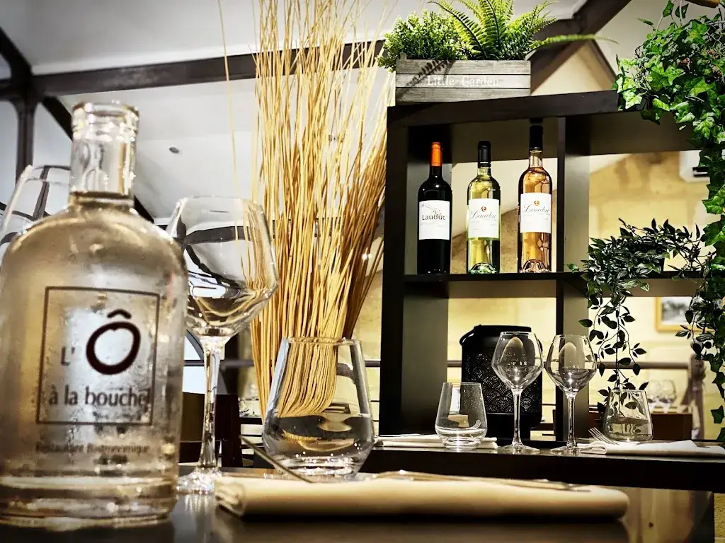 L'Ô à la Bouche restaurant in Artigues-près-Bordeaux