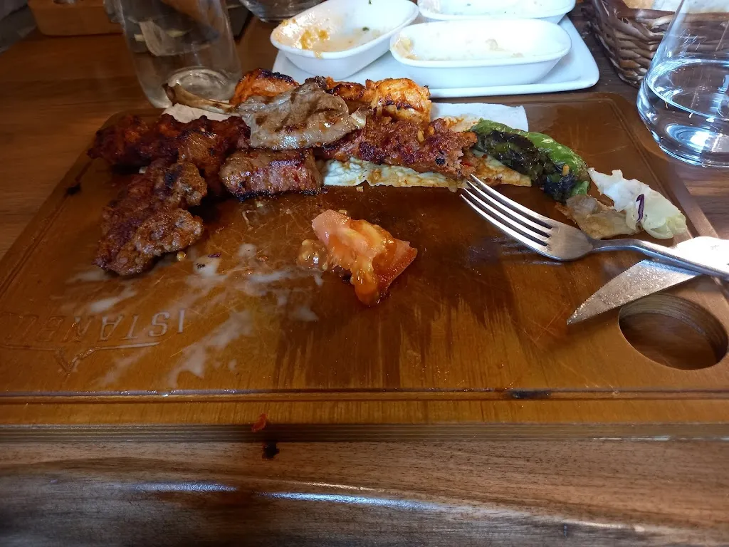 Istanbul Grill, L'Isle-d'Abeau_L'Isle-d'Abeau_slider_image_3