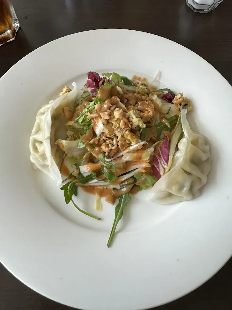 Lana ROJO_restaurant Le Vesuve_Artigues-près-Bordeaux_review