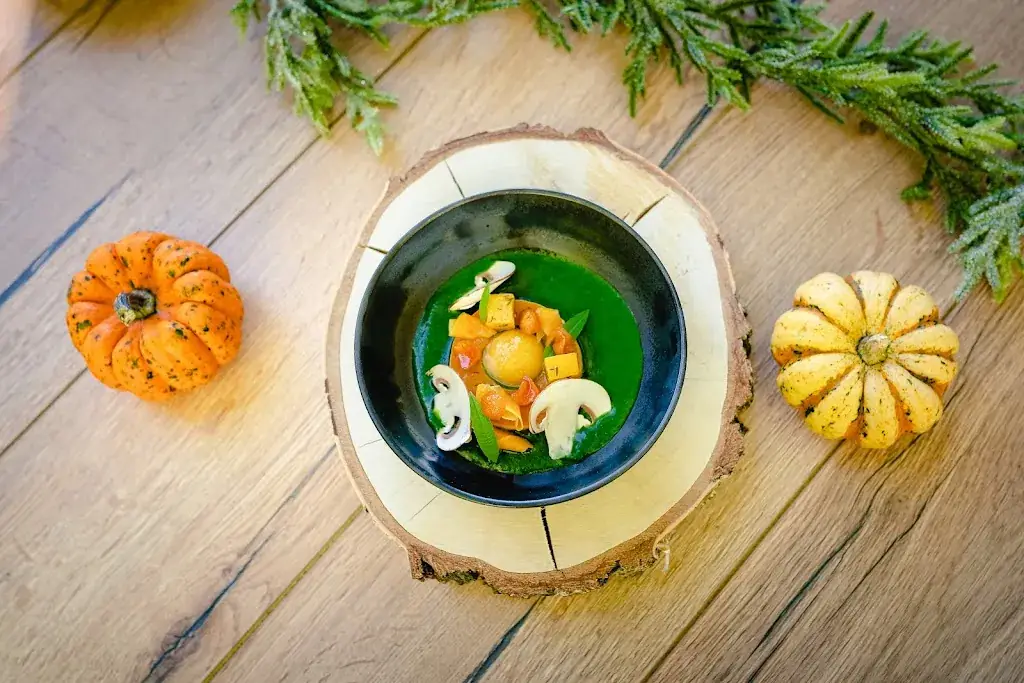 The Table of the Chèze_Floirac_slider_image_2