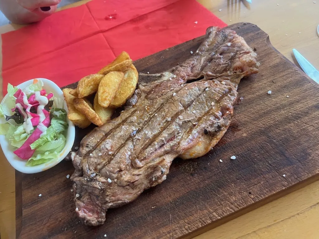 P. K._Anatole Alpes café, bar, restaurant_Saint-Pierre-en-Faucigny_review