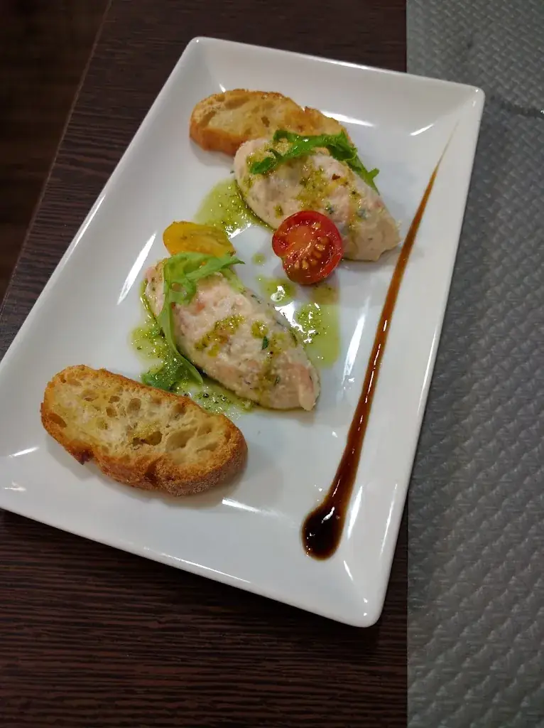 Lukas Elmer_The Gourmet villa_Artigues-près-Bordeaux_review