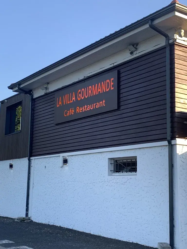 Nigel Vergas_The Gourmet villa_Artigues-près-Bordeaux_review