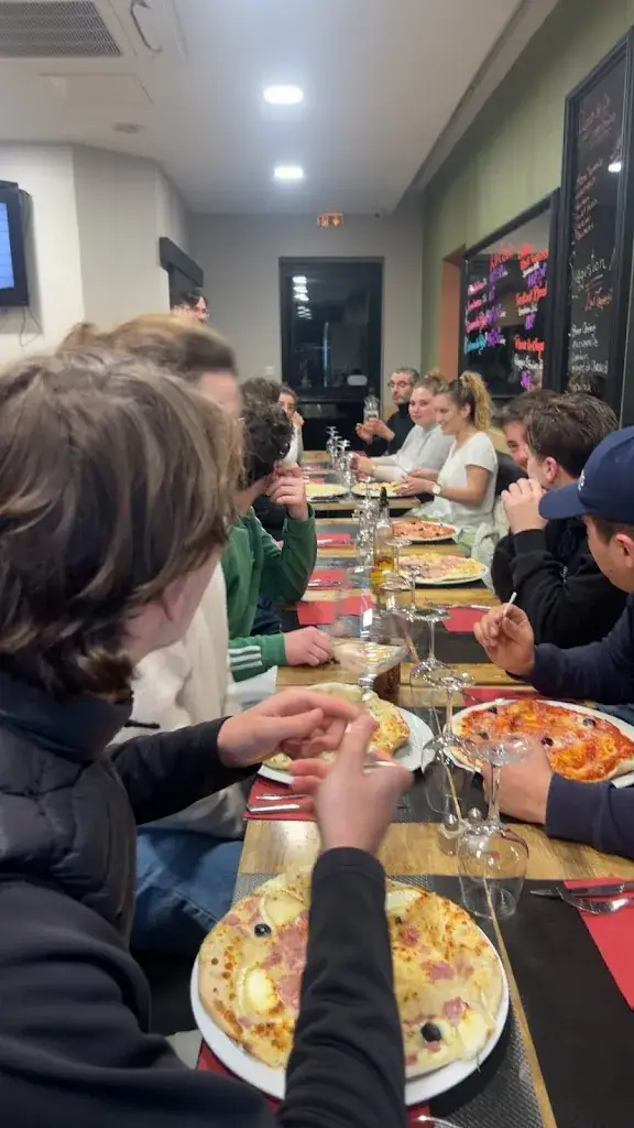 Clem Kloum_Capriccio Pizza Artigues_Artigues-près-Bordeaux_review