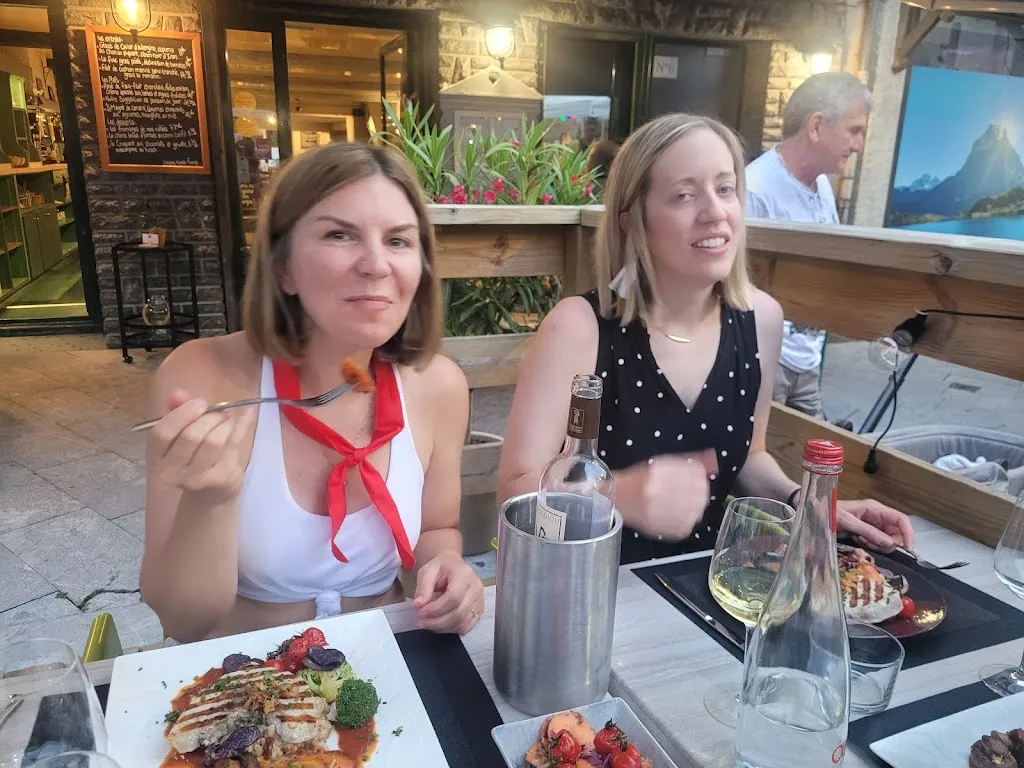 Andrea Hofer_A Caso_Arudy_review