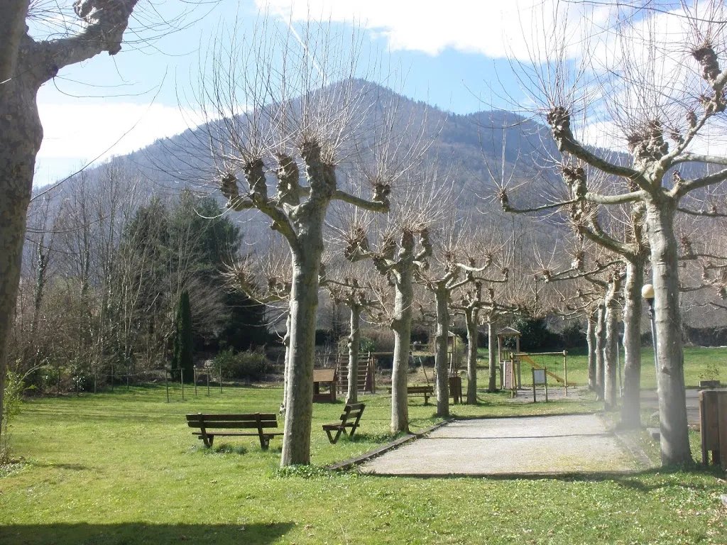 Cerise Groupama (Yves Sivil)_Inn Vallée D'ossau_Izeste_review