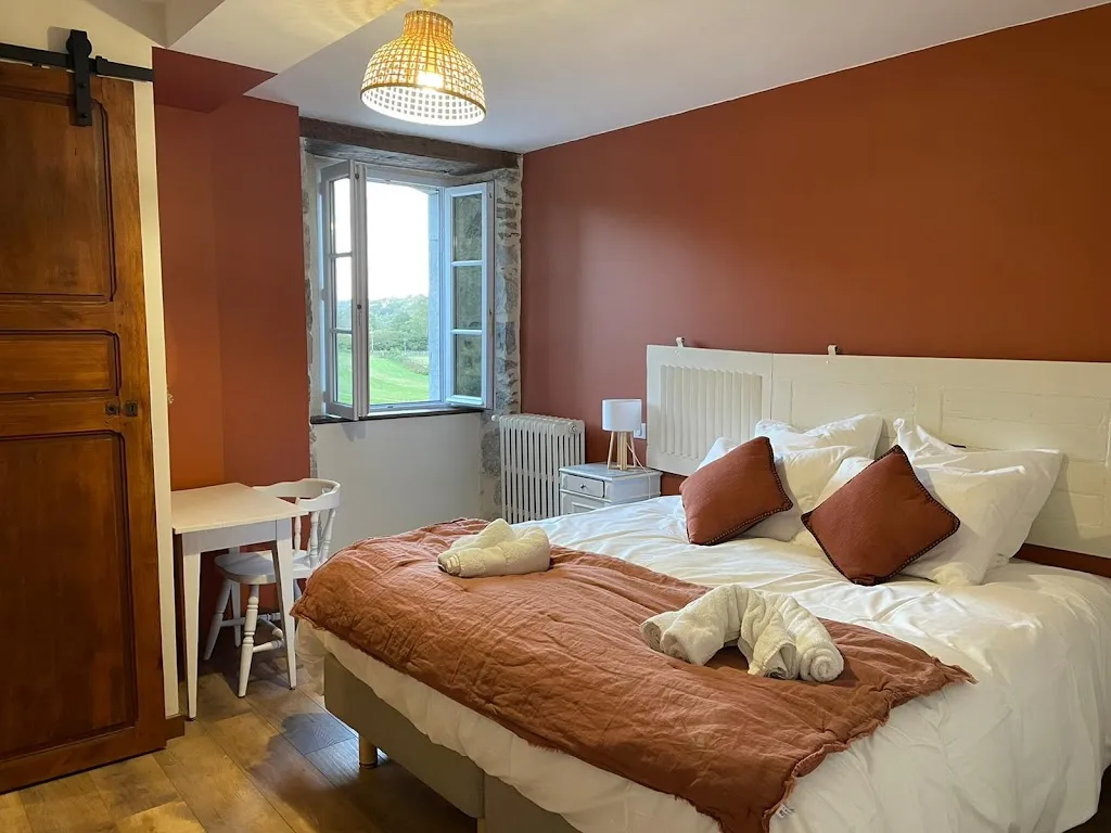 Le Val Eveillé_Arudy_slider_image_2