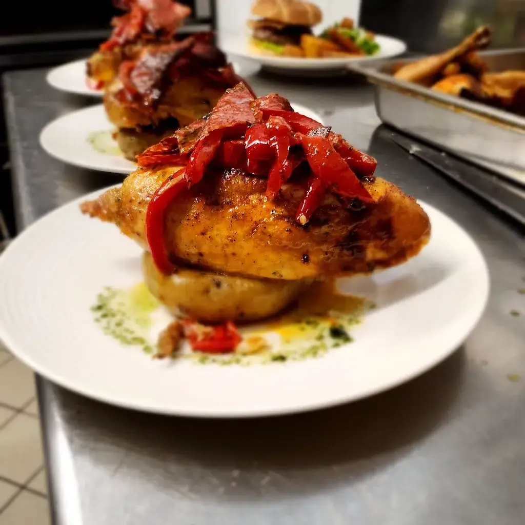 Les Copains d'abord_Louvie-Juzon_slider_image_2