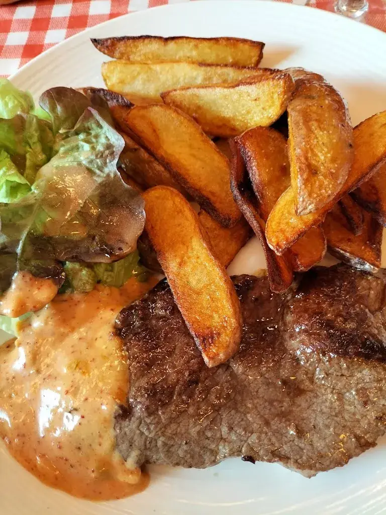 Les Copains d'abord_Louvie-Juzon_slider_image_3