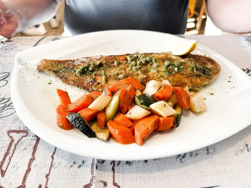 SJ Mack_Chez Gaby_Tremblade_review