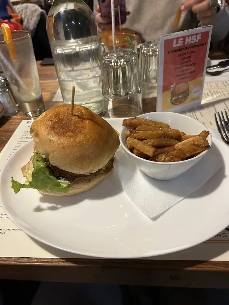 Eva Rafael_Histoire sans faim_Nay_review