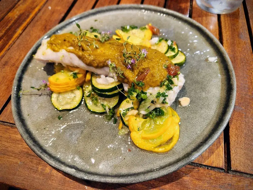 Sarl Le Saint Pierre_Nay_slider_image_3