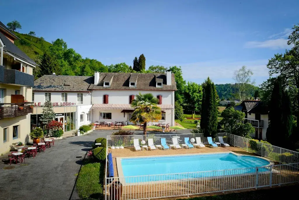 Logis Hôtel le Vieux Logis_Lestelle-Bétharram_slider_image_1