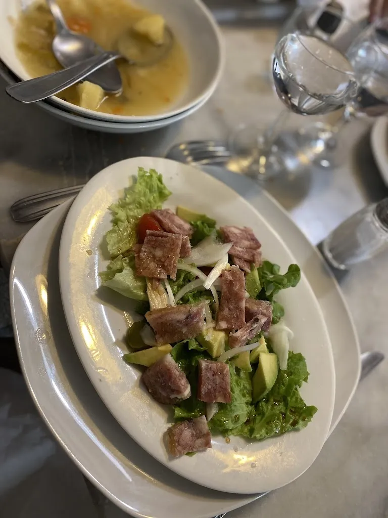 TB_Birou Martine, restaurant du Midi_Nay_recensione