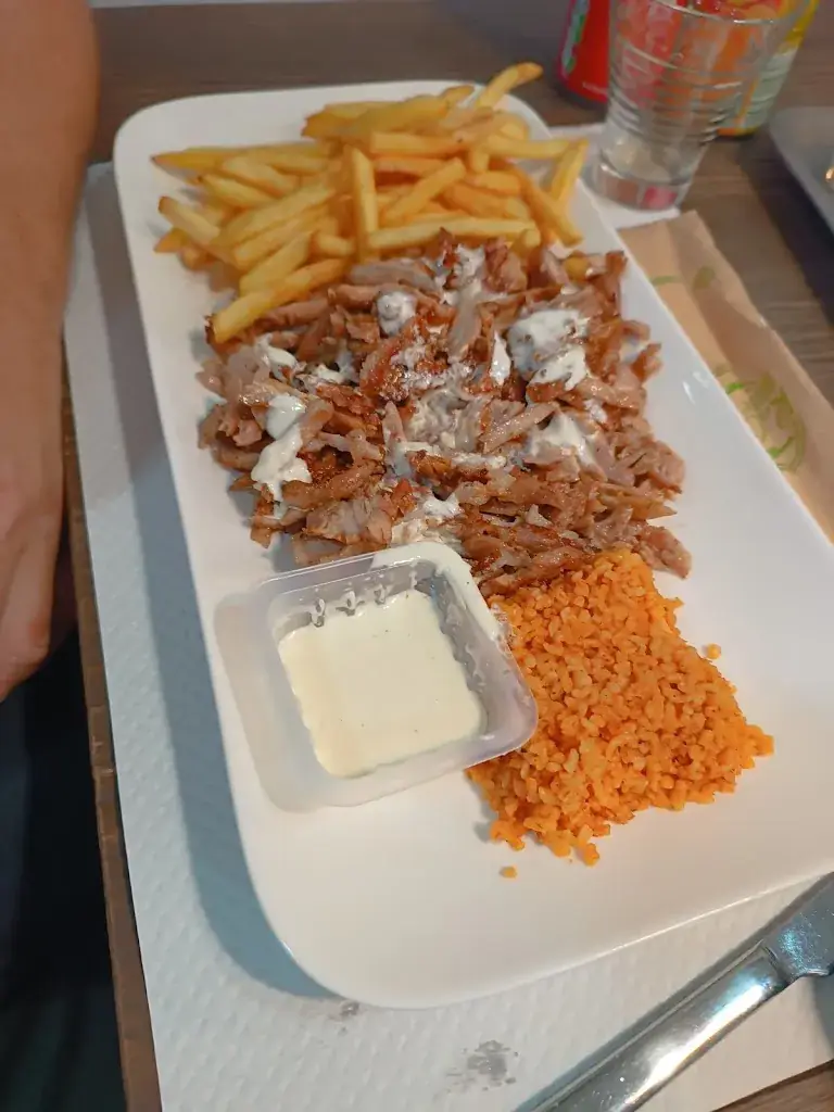 christelle sapinho_Resto Corner les Sayes_d`Abeau_review