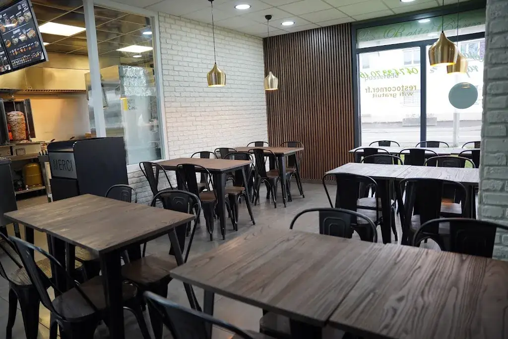 Resto Corner les Sayes_d`Abeau_slider_image_3